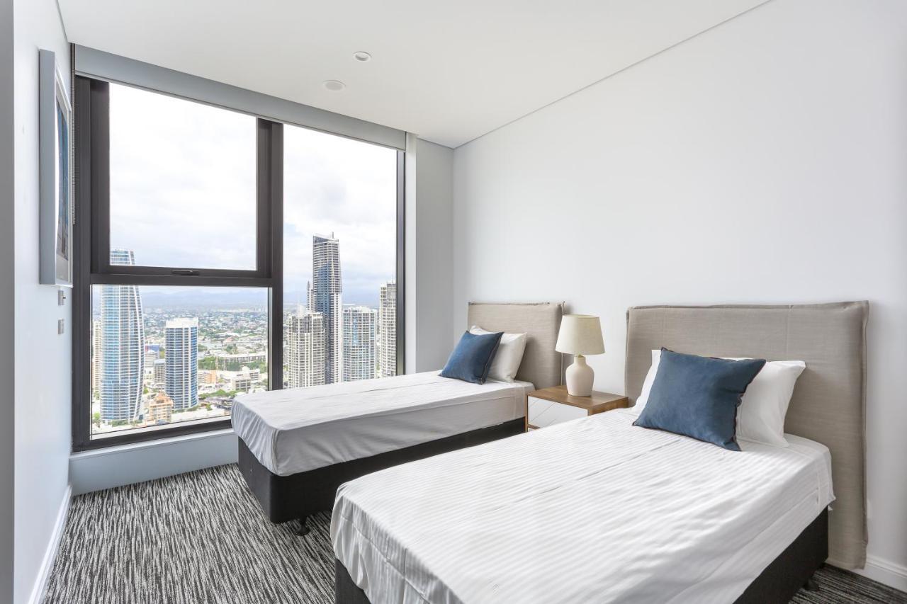 Sea View Beachfront Apartment In Surfers Gold Coast Buitenkant foto